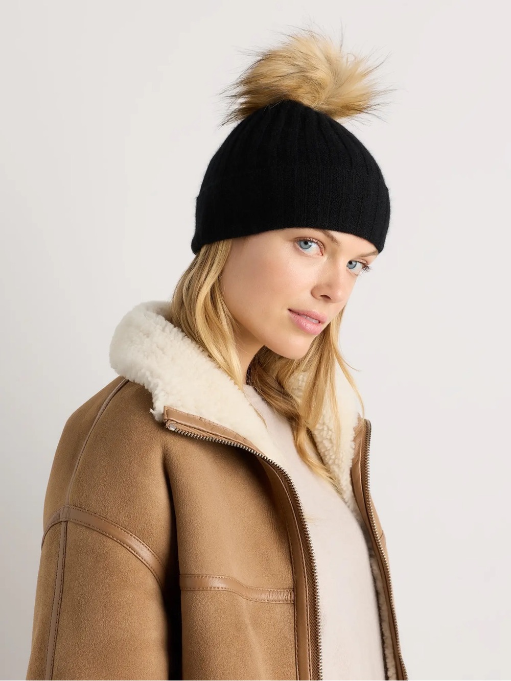NWT QUINCE Mongolian Cashmere Pom Pom Beanie Black 8206